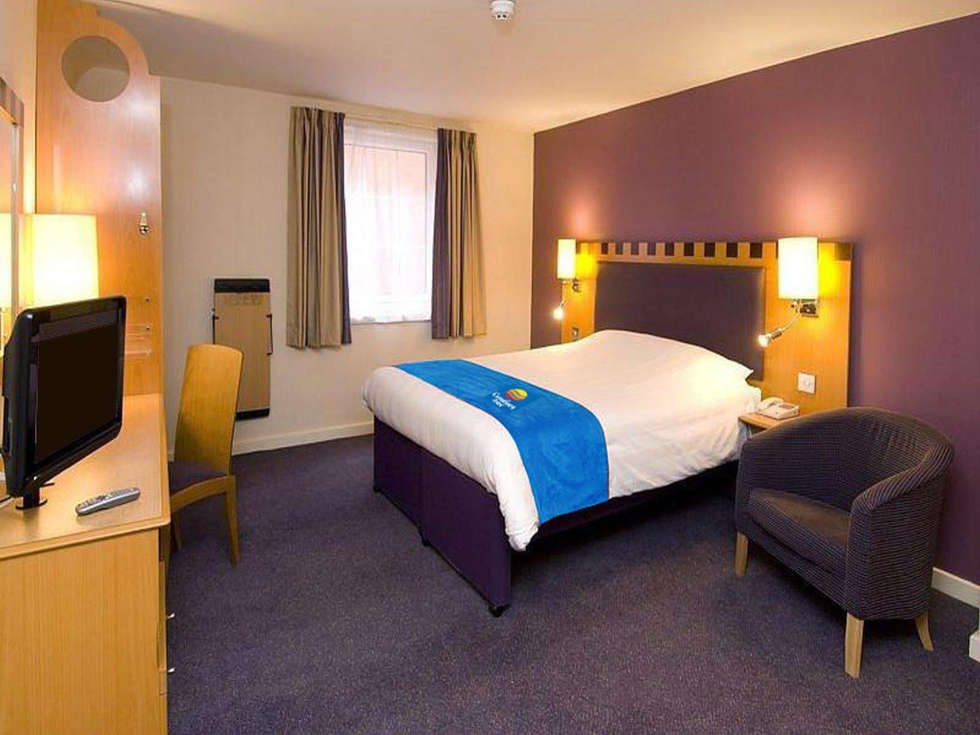 Comfort Inn Manchester North Middleton  Exteriör bild