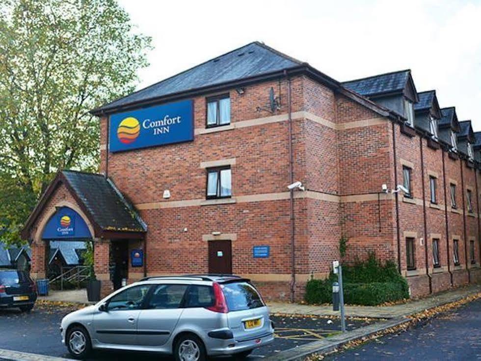 Comfort Inn Manchester North Middleton  Exteriör bild