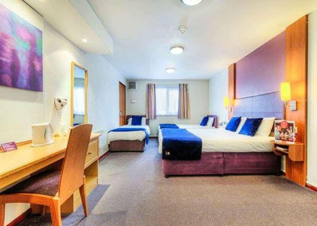 Comfort Inn Manchester North Middleton  Exteriör bild