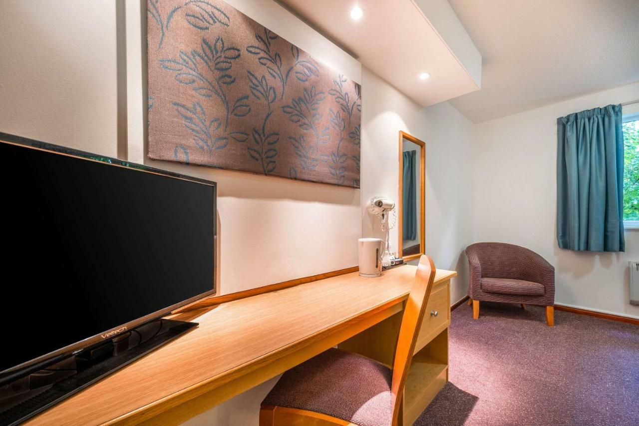 Comfort Inn Manchester North Middleton  Exteriör bild
