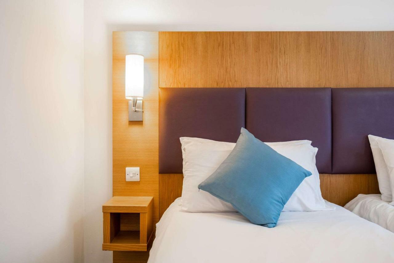 Comfort Inn Manchester North Middleton  Exteriör bild