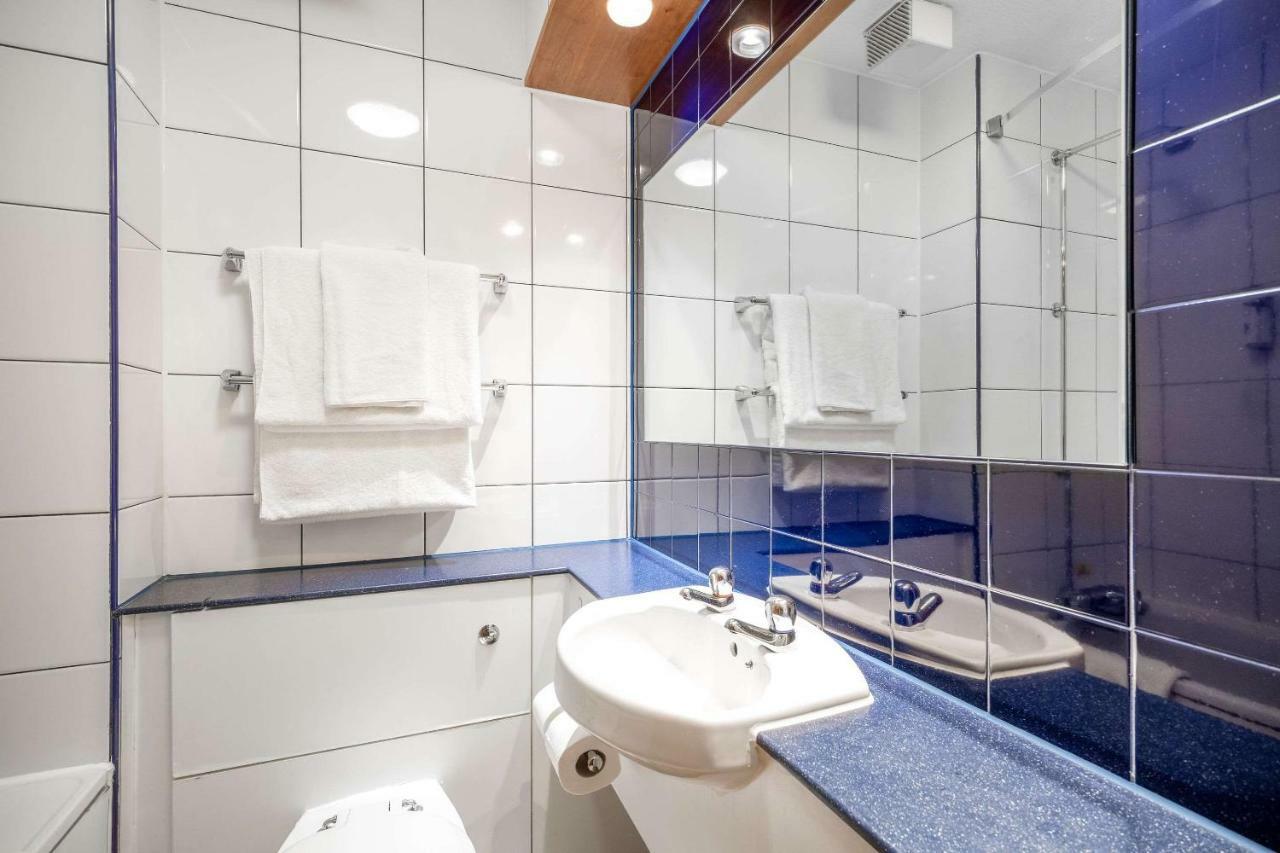 Comfort Inn Manchester North Middleton  Exteriör bild