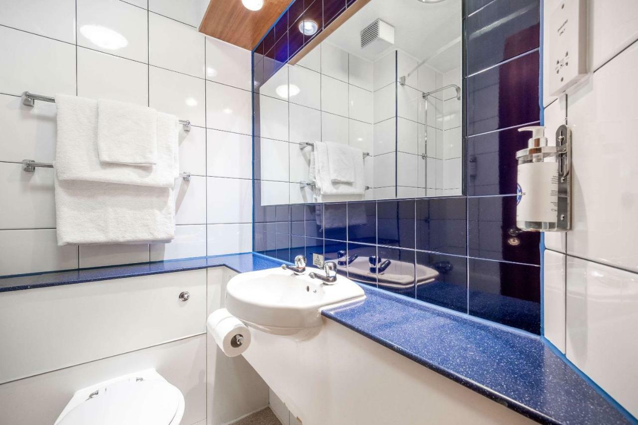 Comfort Inn Manchester North Middleton  Exteriör bild